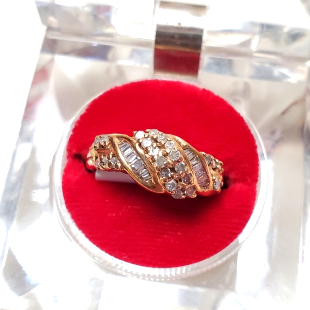 10kt yellow gold with diamonds ring.